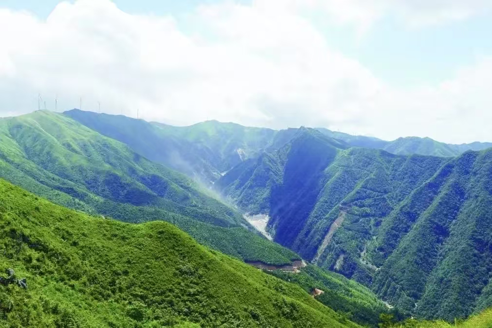 潮涌湘江 锂动未来——荣膺先进团队，，，，湖南凯发k8赫彰显锂电标杆实力